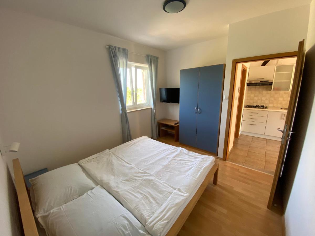 Apartments Matlovac Ждрелац Экстерьер фото