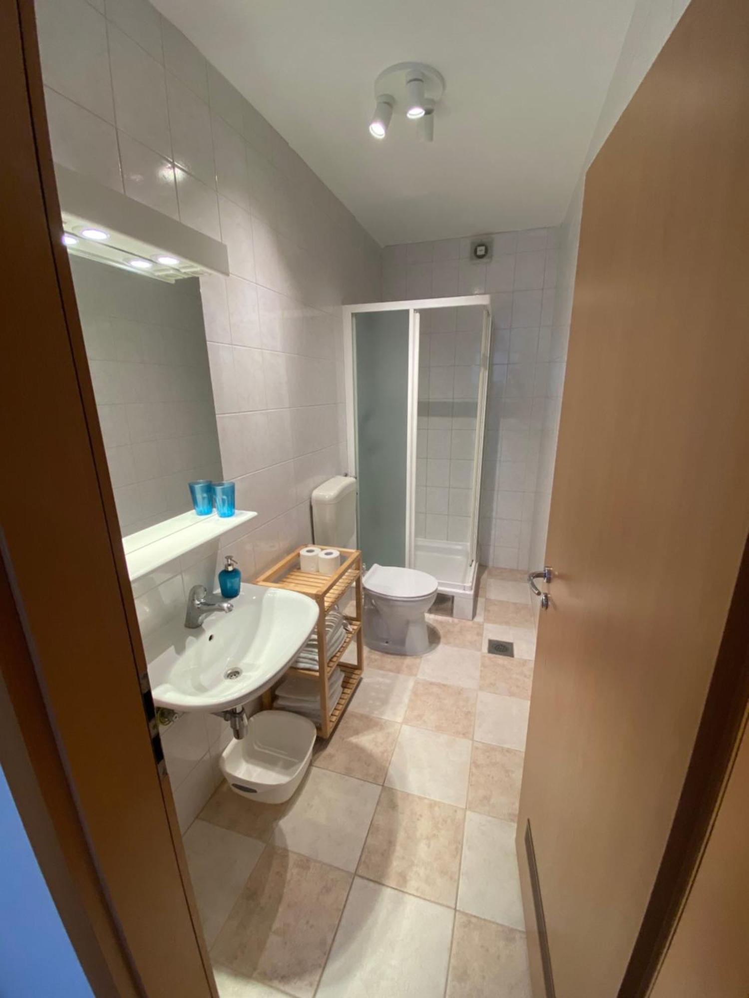 Apartments Matlovac Ждрелац Номер фото